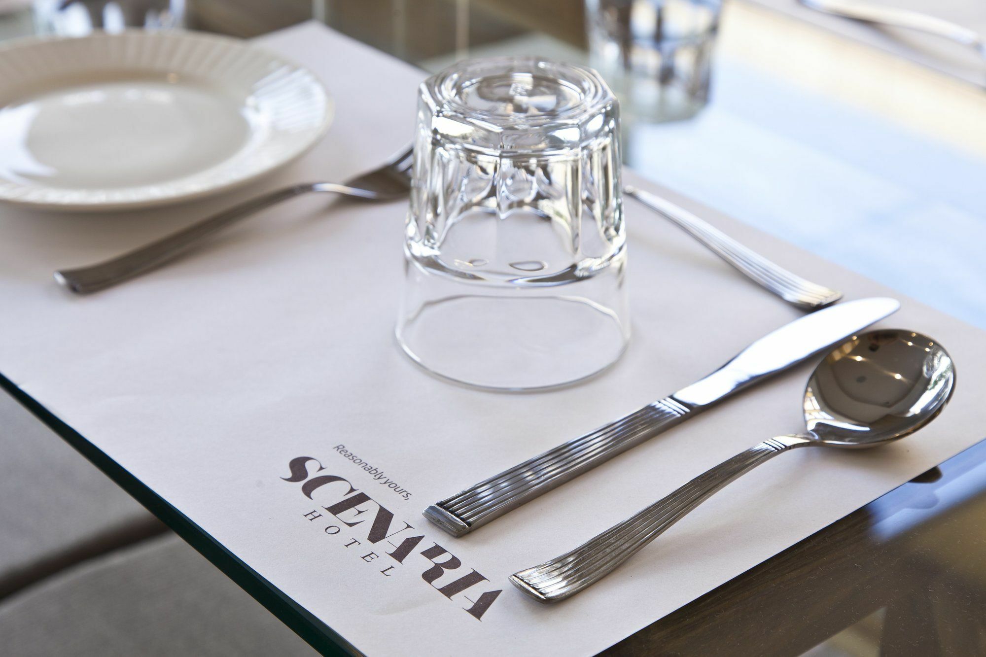 Scenaria Hotel Ahmedabad Bagian luar foto